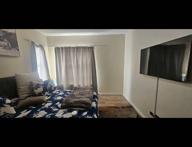 2 BEDROOM TOWNHOUSE FOR SALE IN ELANDSHAVEN